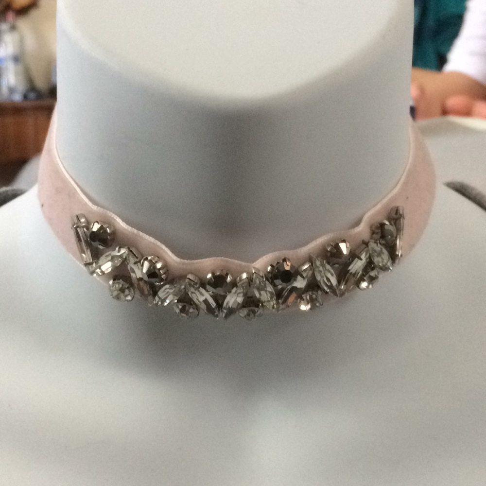 Unique chokers - Picture 2 of 4